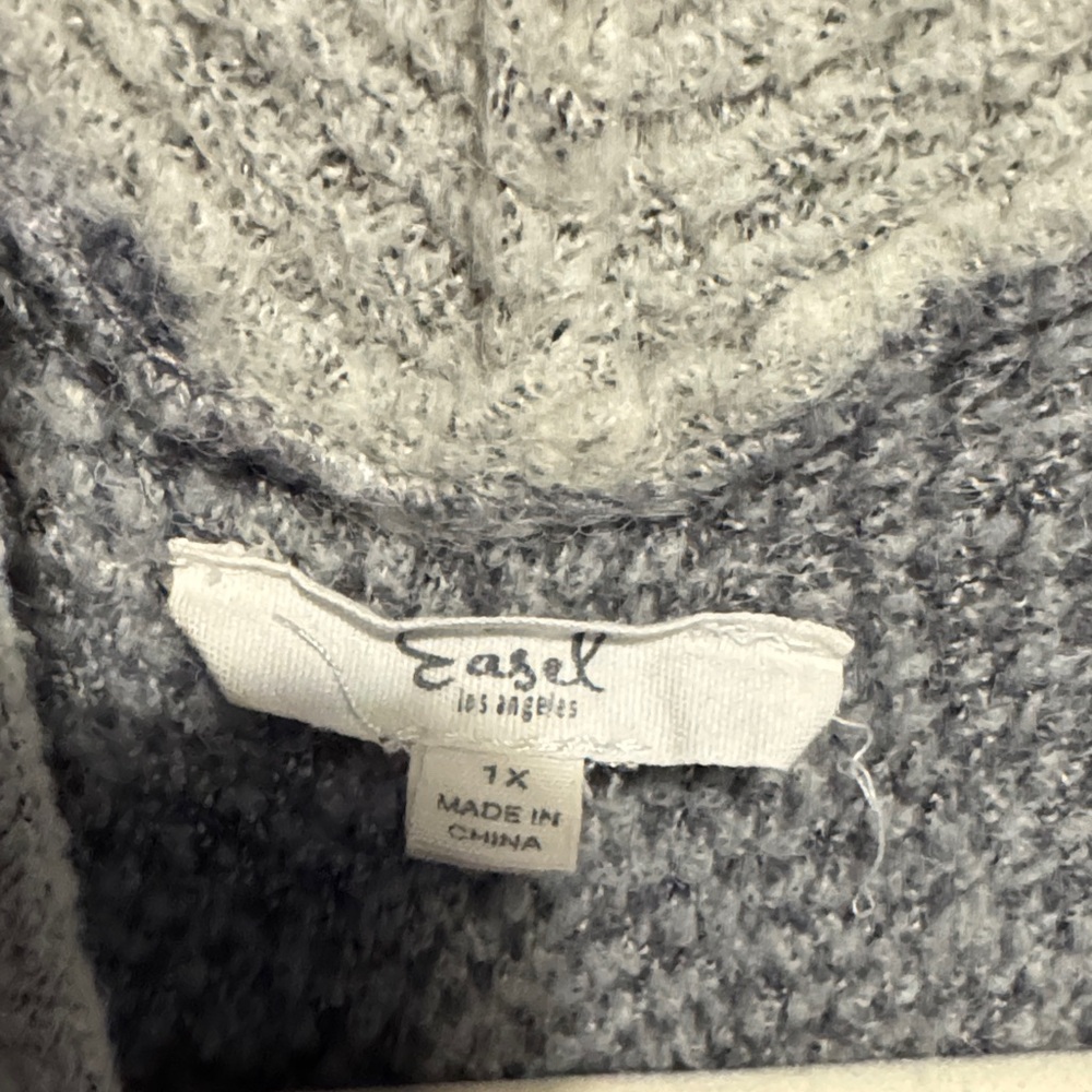 Easel Gray Animal Print Women's Cardigan - Picture 2 of 5